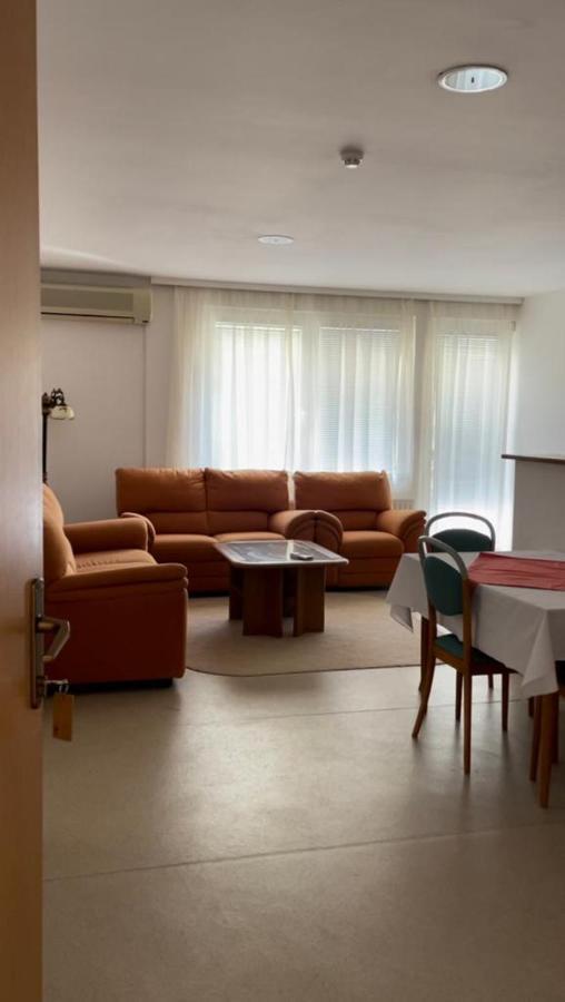 Motel And Restaurant Odusak Dreznjak Zewnętrze zdjęcie